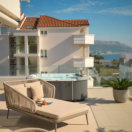 Sun Sunset Apartment